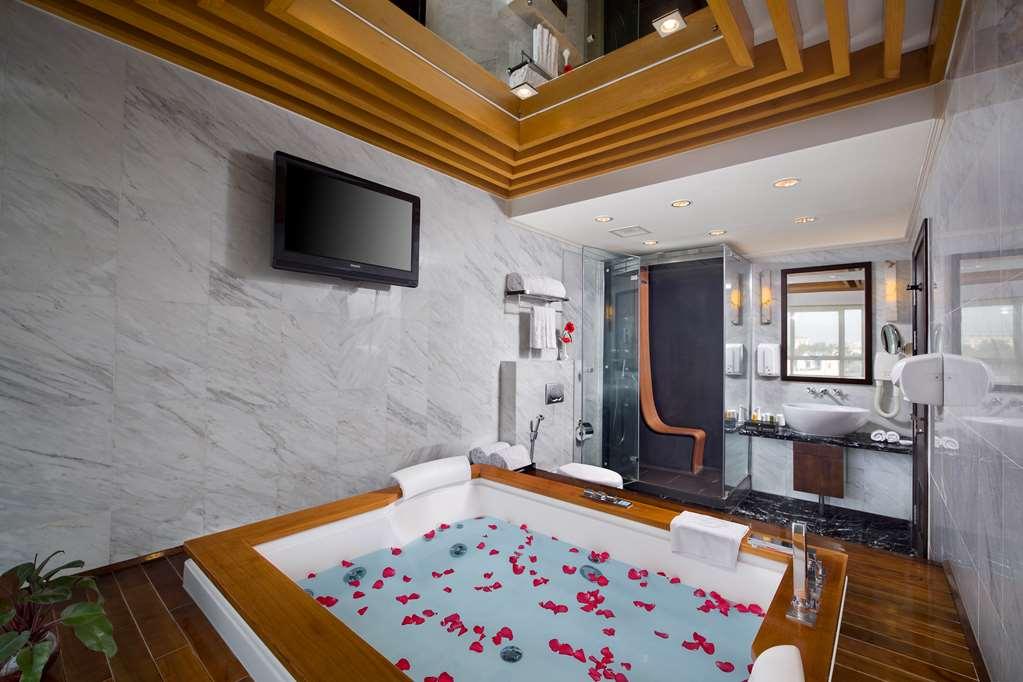 Silk Path 4* Hanoi